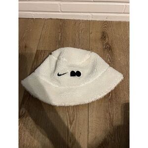 Nike NAOMI OSAKA Fleece Bucket Hat Cap DV5432-133 Sz M/L